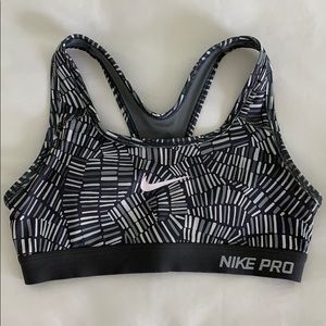 Nike Pro Sports Bra